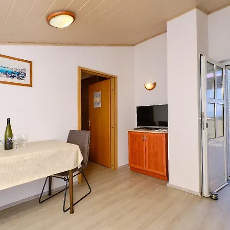 Nada * مالي لوشينغْ